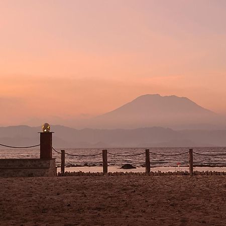 Beach House Penida Ped Екстер'єр фото