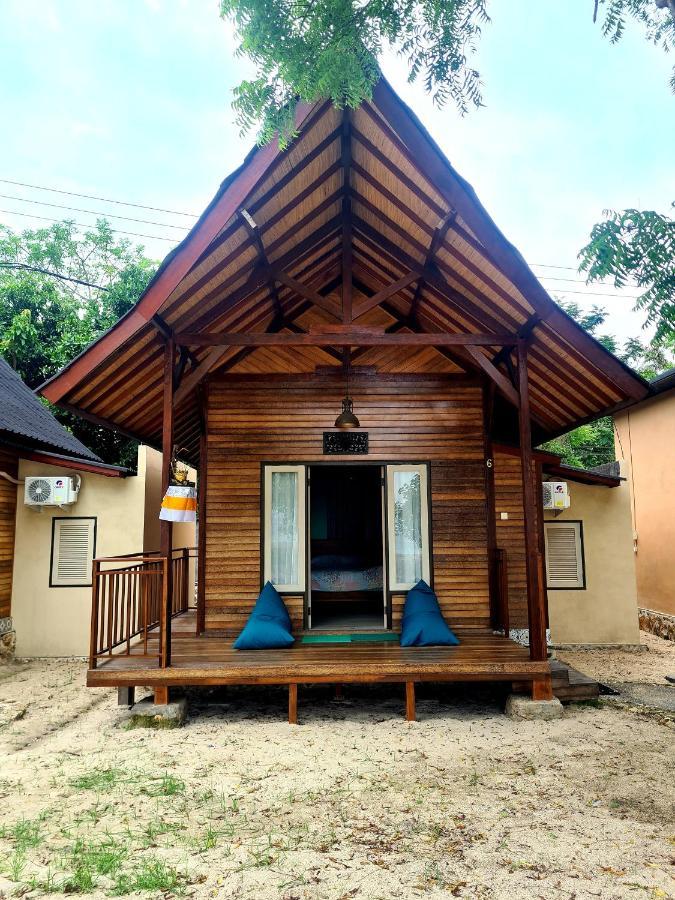 Beach House Penida Ped Екстер'єр фото