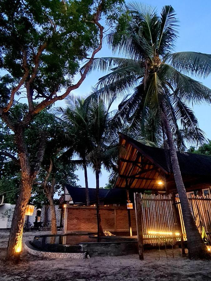 Beach House Penida Ped Екстер'єр фото