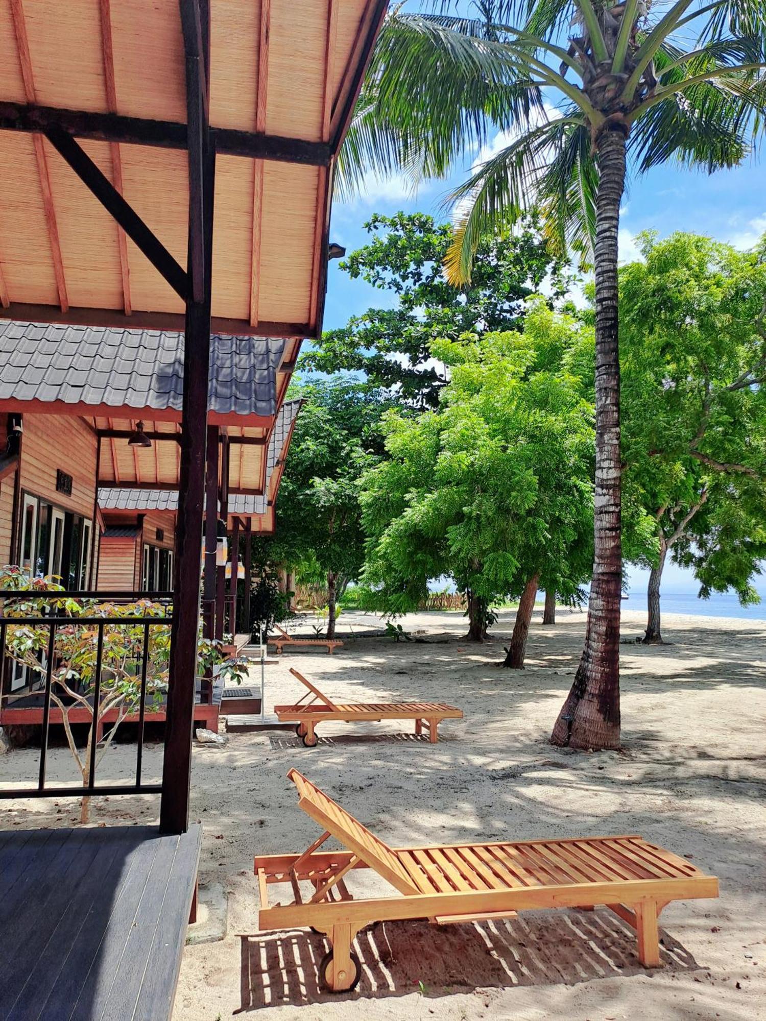 Beach House Penida Ped Екстер'єр фото